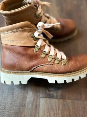 Caterpillar Brown Leather Combat Boots with Cream Lug Sole